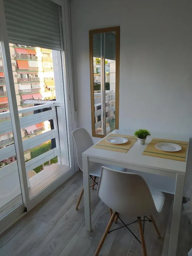 Apartment Coqueto Y Acogedor Estudio Cercano A La Playa Benalmadena Spain